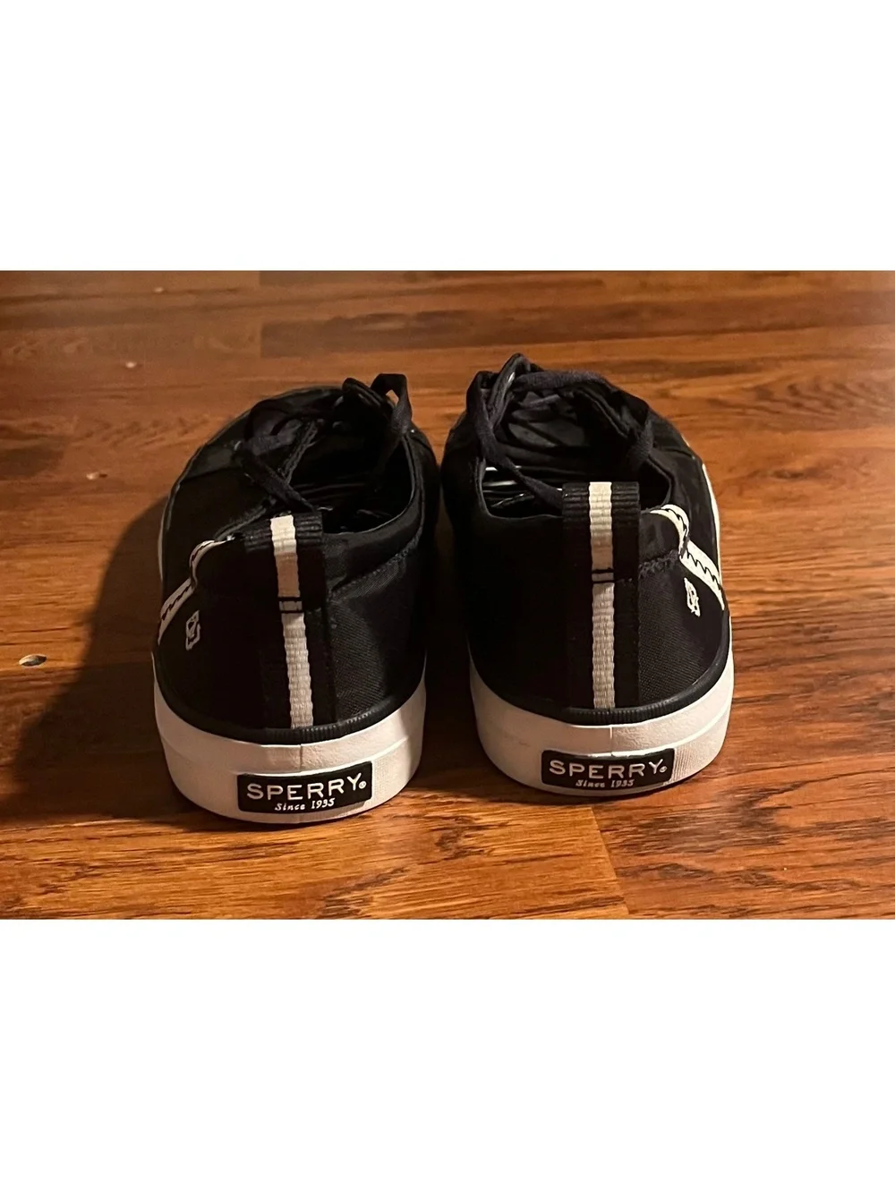 Sperry Women's crest vibe bionic Black Sneakers Size 10